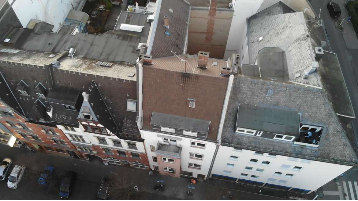 Bauen im Bestand sanierter Altbau Koblenz Süd vor neuer Fassadengestaltung